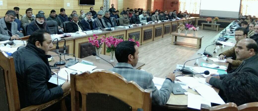 Div Com visits Bandipora