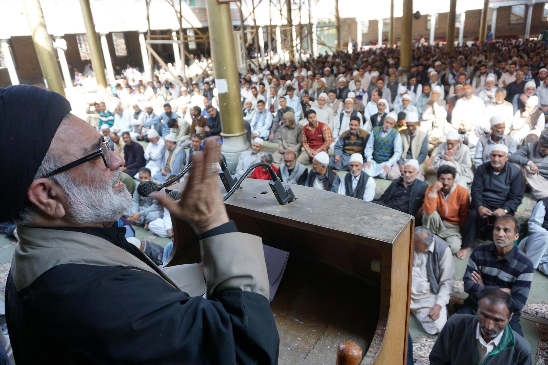 Aga Hassan hails stand of Pakistan against United States