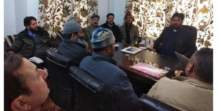 Er. Nazir Yatoo chairs review meeting of JKCL
