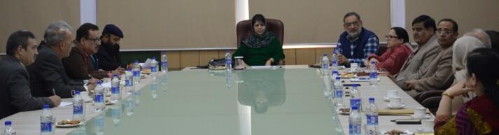 SKIMS Governing Body ratifies suspension of three faculty members, attachment of Director