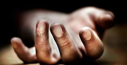 Two local labourers found dead in Pulwama