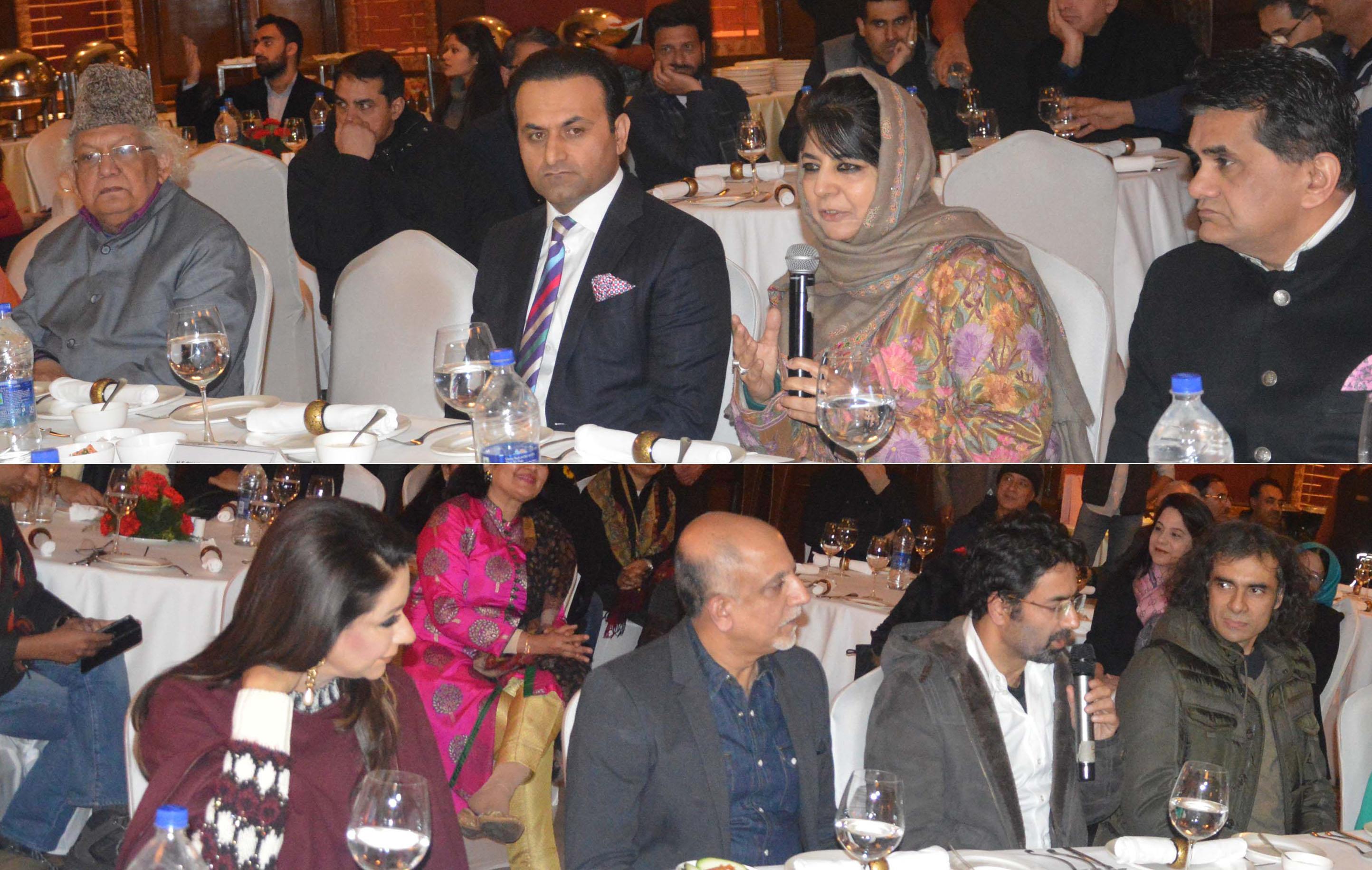 CM visits snow festival at Gulmarg
