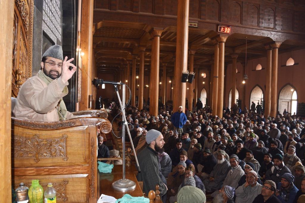 Mirwaiz concerned over death and destruction at LoC
