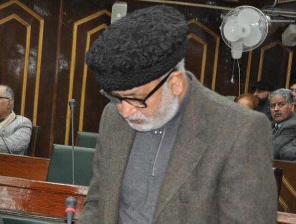 Discrimination in macadamisation leaves Nayeem red faced in LA