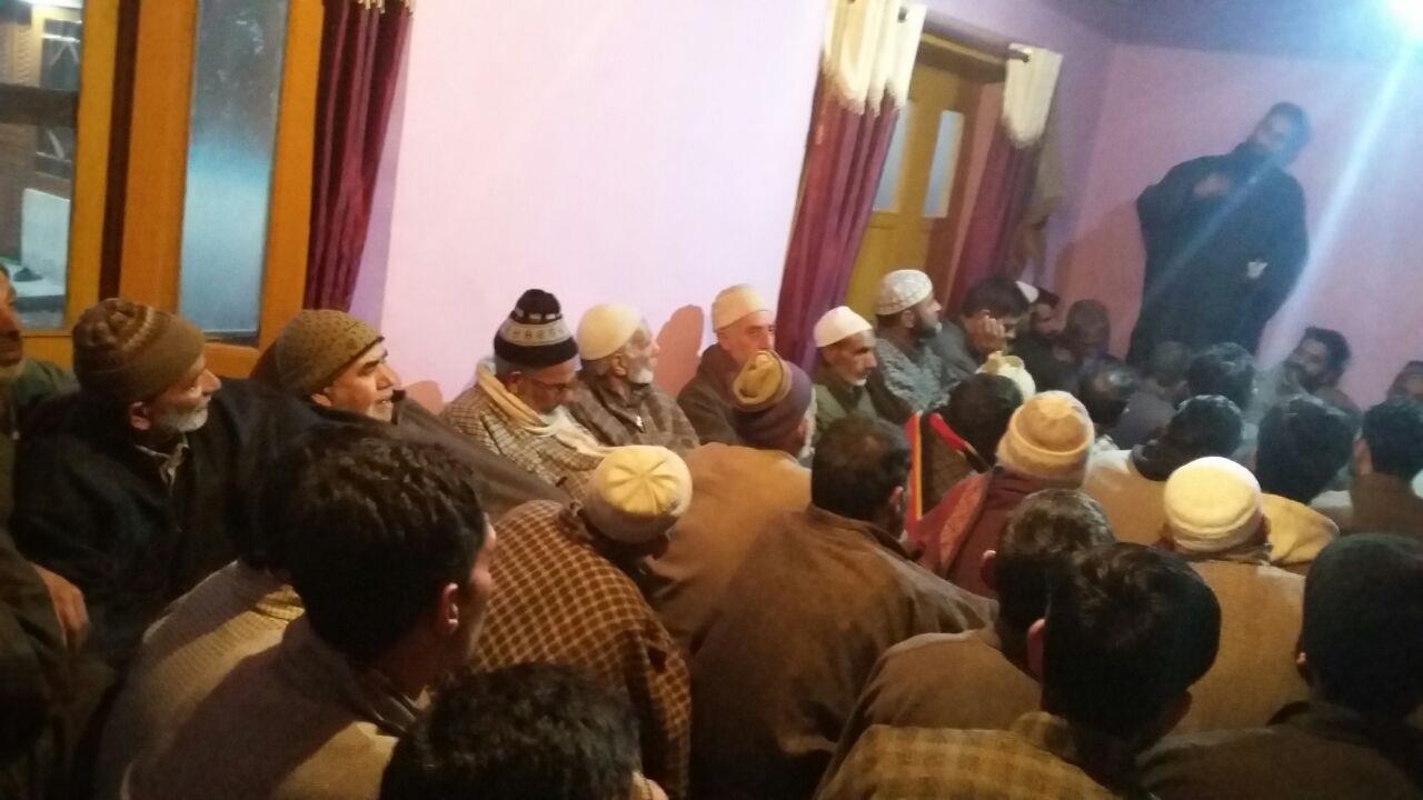 Mohammad Maqbool Dar among dozen workers join AIP