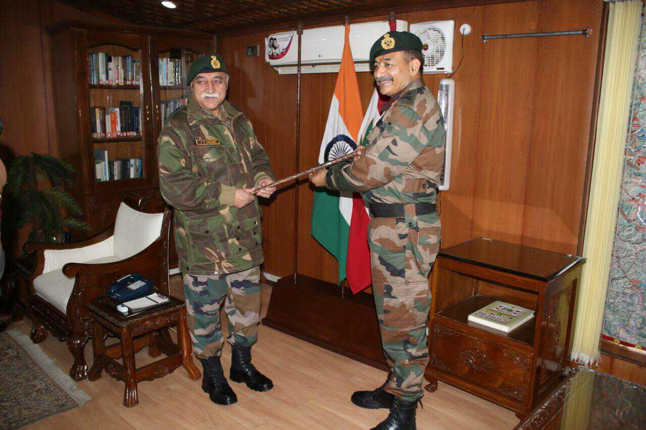 Lt Gen Bhatt takes charge of 15 corps