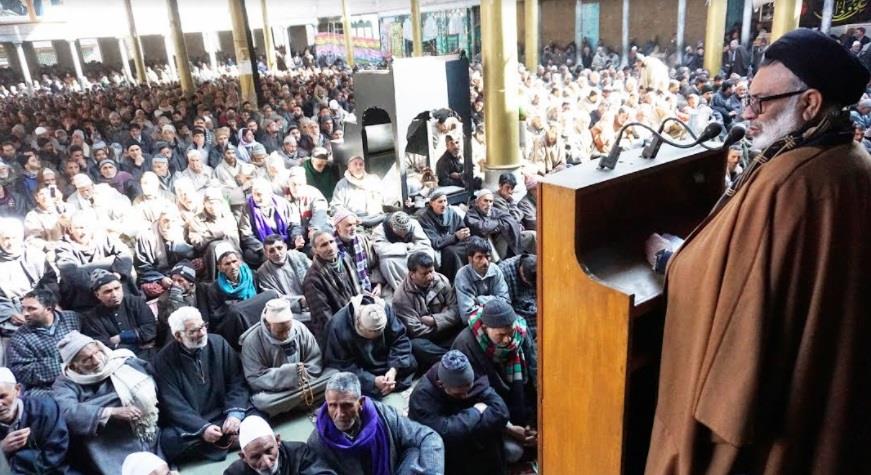 Aga Hasan urges women to follow foot prints of Hazrat Fatima (RA)