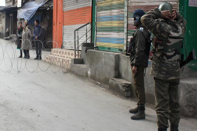 Hurriyat (M) lashes out at Govt for imposing curbs in downtown