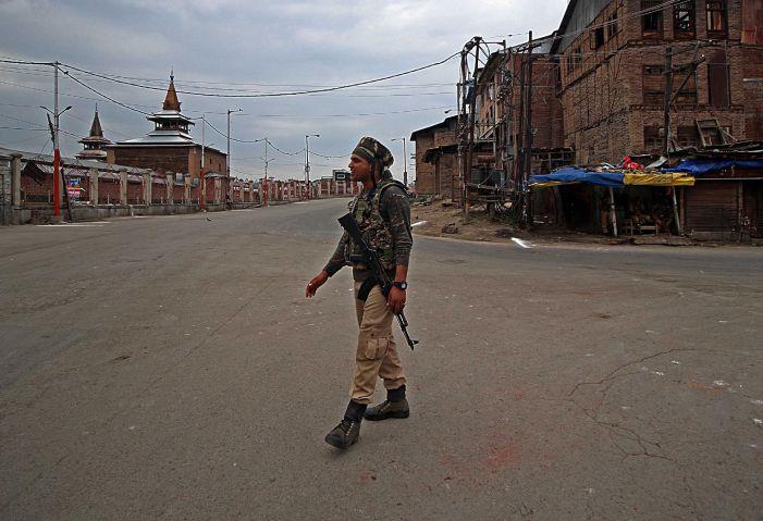 Hurriyat (M) expresses concern over frequent restrictions in downtown