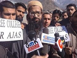 Ajas residents protest to demand establishment of Degree College