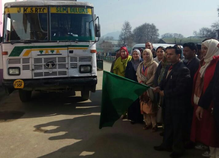 DSEK flags-off students for educational tour