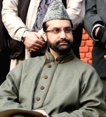 Hurriyat (M) condemns house detention of Mirwaiz