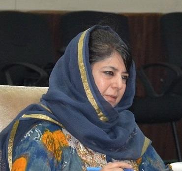 Chief Minister condoles demise of mother of MLA Gulmarg