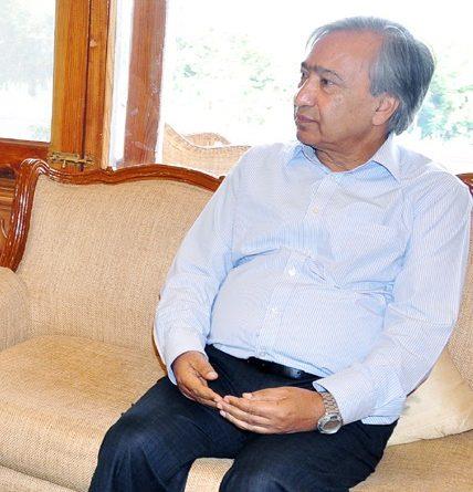 Tarigami condoles demise of mother of MLA Gulmarg