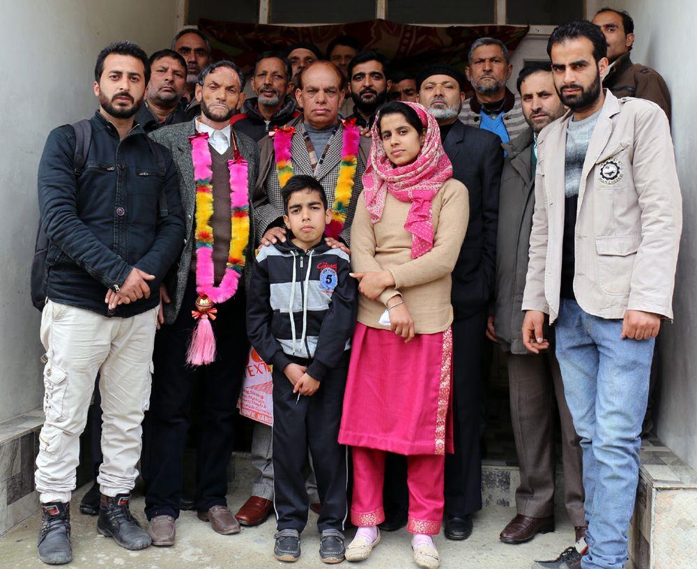 DIO Kupwara accorded farewell on superannuation