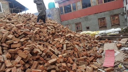 Blue-eyed persons encroaching migrant property in Habba Kadal, allege locals