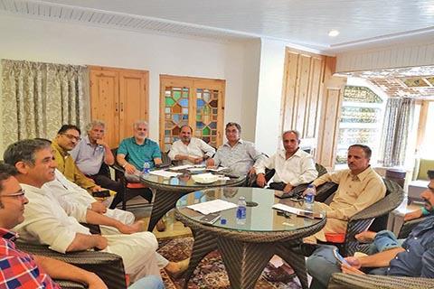 KEG expresses grief over demise of senior Journalist Maqbool Sahil