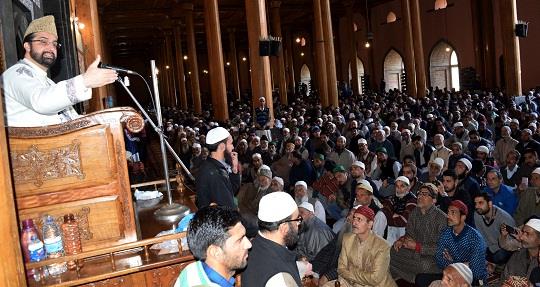 Delhi wants to muzzle Kashmir struggle with its military might: Mirwaiz
