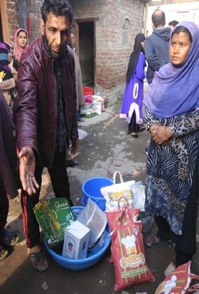 Mirwaiz expresses anguish over loss of property in fire incident at Hawal