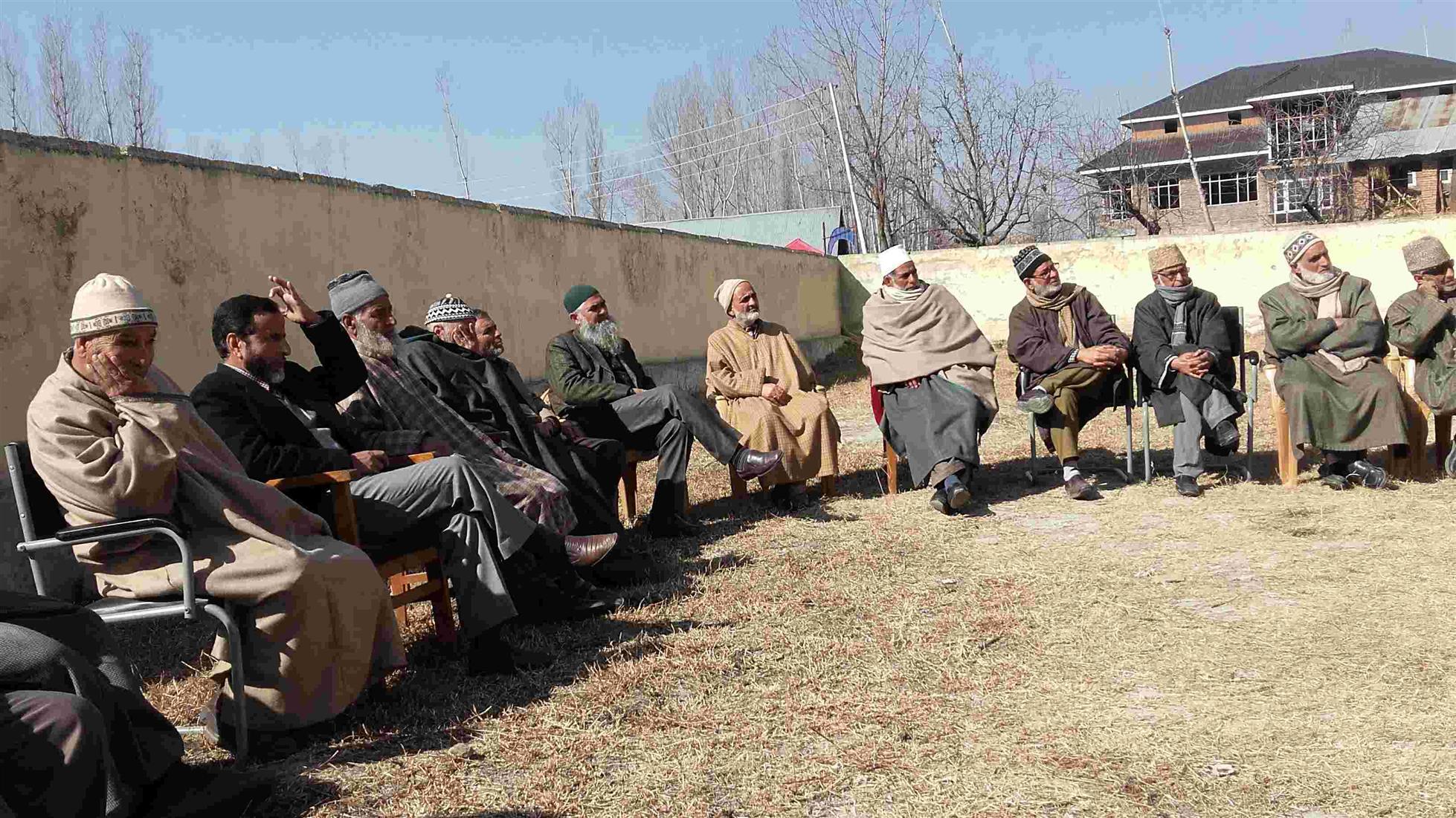 Civil Society Pulwama holds meeting
