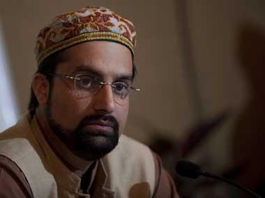 Mirwaiz condemns ‘police excesses’ on protesting students