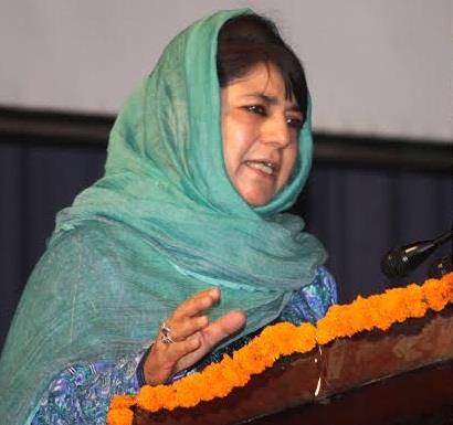 Chief Minister condemns beheading of Hajin youth