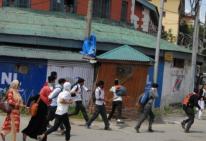 Class work to remain suspended in Higher Secondaries, Colleges of Srinagar tomorrow