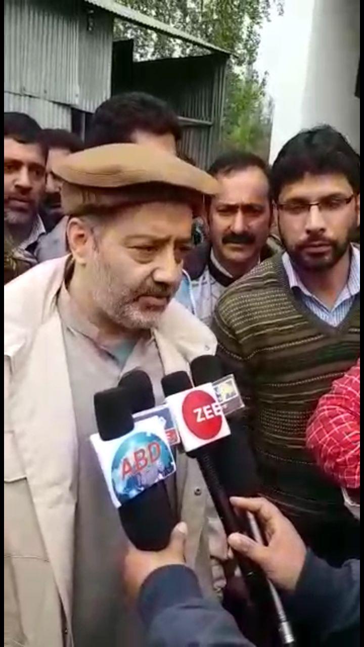 Ansari inspects SDH Pattan