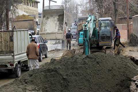 ‘Army disallows road construction at Rangreth’, employees of three departments face inconveniences
