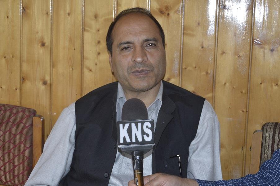 Will try to bring some good changes in FCS&CA deptt: Ashraf Mir