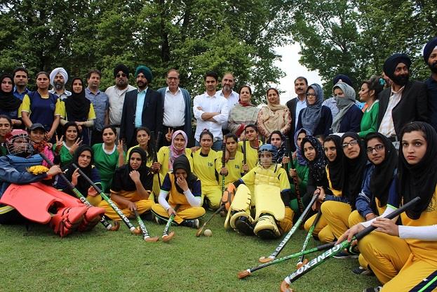After 20 years, first 5-A-Side women’s hockey championship conducted in Kashmir