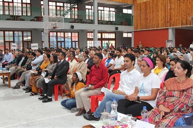 Shrishti Bakshi concludes historic walk in Srinagar