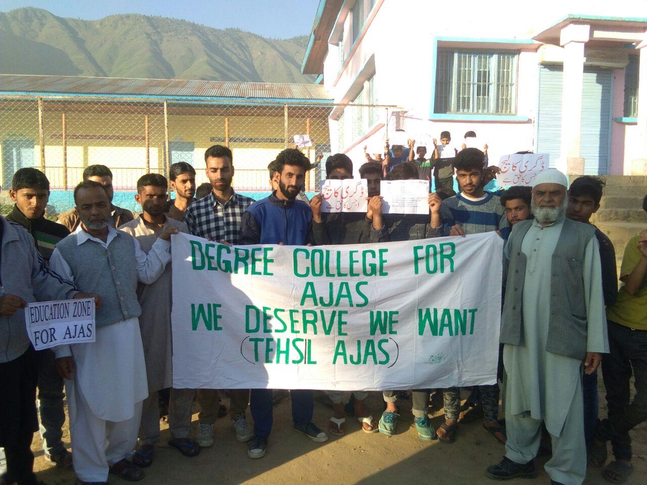 Civil Society Ajas stage protest