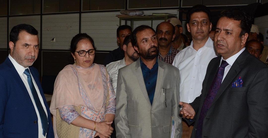Zulfkar asks JKBOSE to completely switch to digital mode