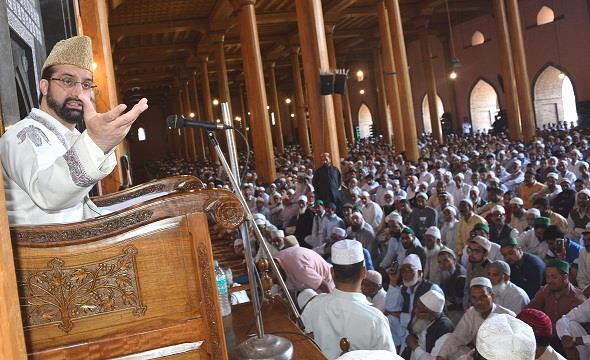 Mirwaiz urges Indo-Pak to stop mayhem, killings at border
