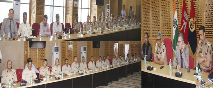 CRPF trainee officers interact with police officers at PHQ