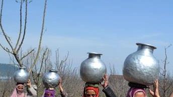 In holy Ramadhan, Sudergund residents cry Water! Water! Water! Not even a drop to drink