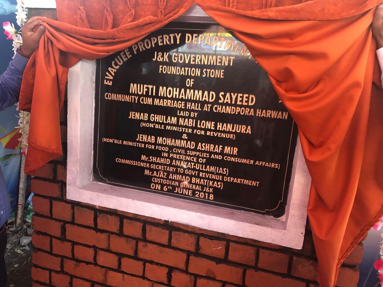 Hanjura, Ashraf lay foundation of Community Hall at Harwan