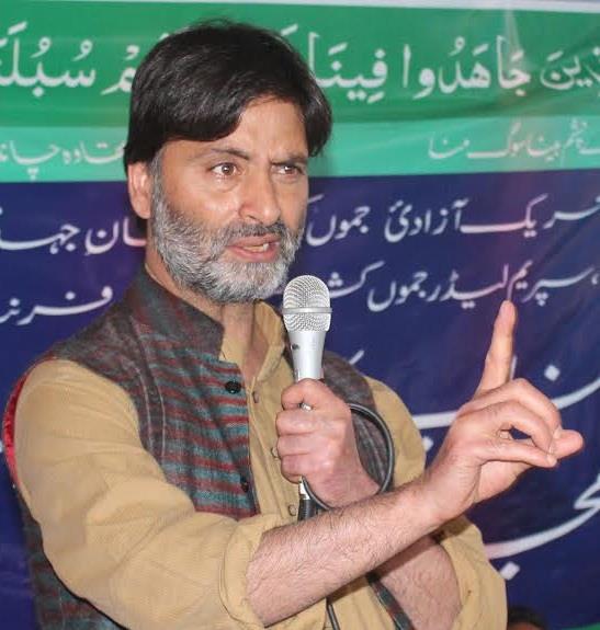 Arresting girl students, humiliating their families unacceptable: Malik