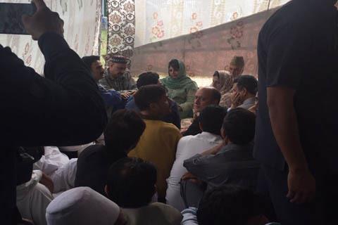 CM visits late Shujaat's residence for second consecutive day