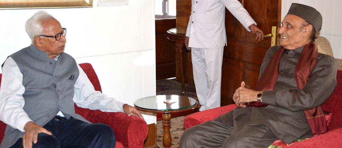 Dr. Karan Singh meets Governor