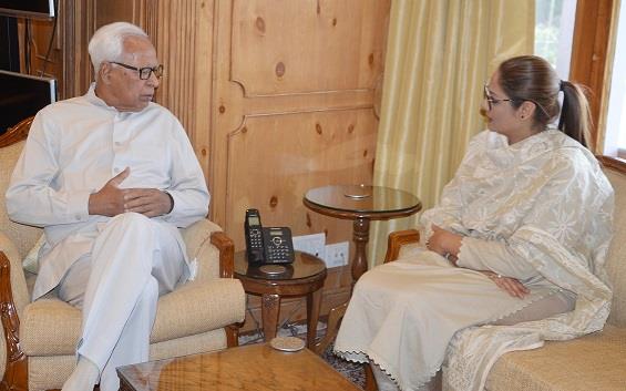 Chairperson KVIC meets Governor
