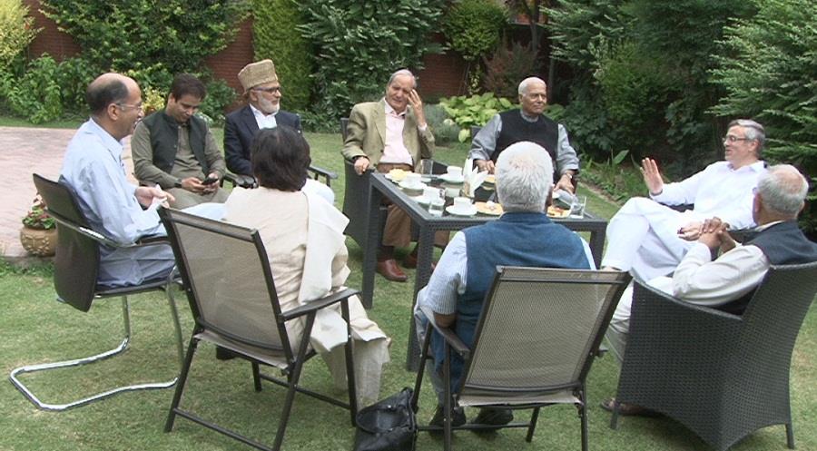 Sinha calls on Omar