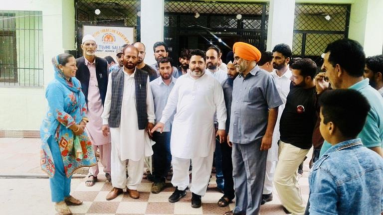 Jan visits DH Poonch