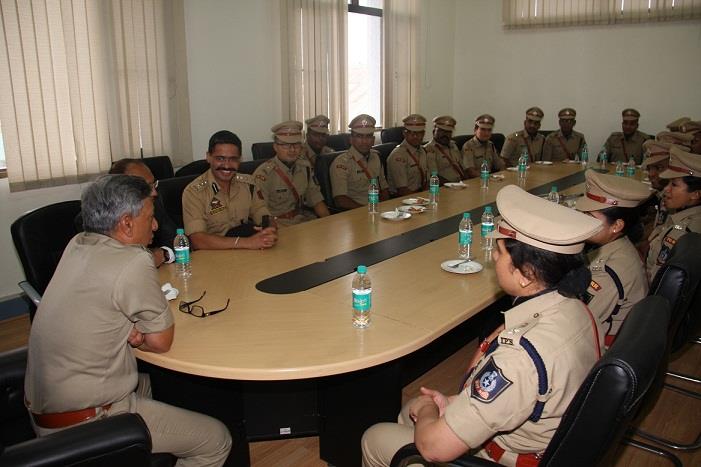 Visiting IPS officers calls on DGP
