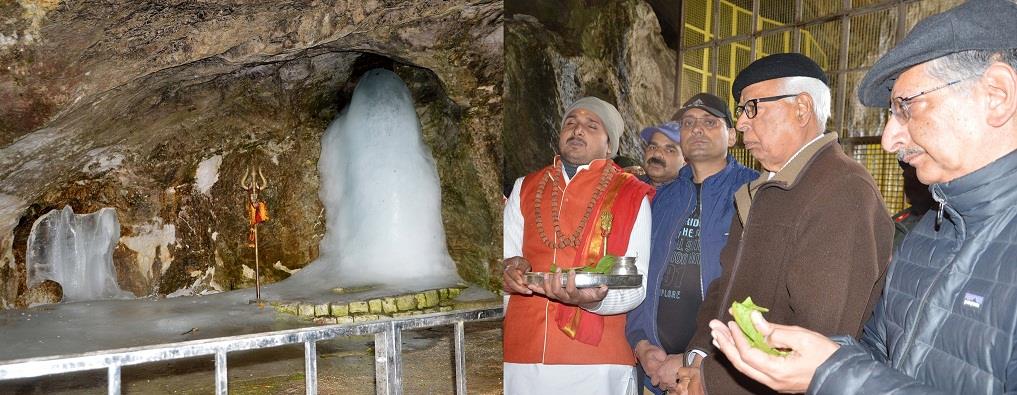 Governor pays obeisance at the Holy Cave