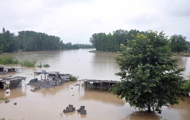 Flood threat persists in Valley as intermittent rains continue for 2nd straight day