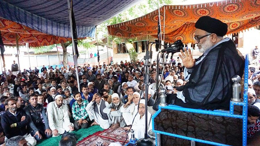 Annual Majlis-e-Hussaini (a.s) observed at Gariend Budgam