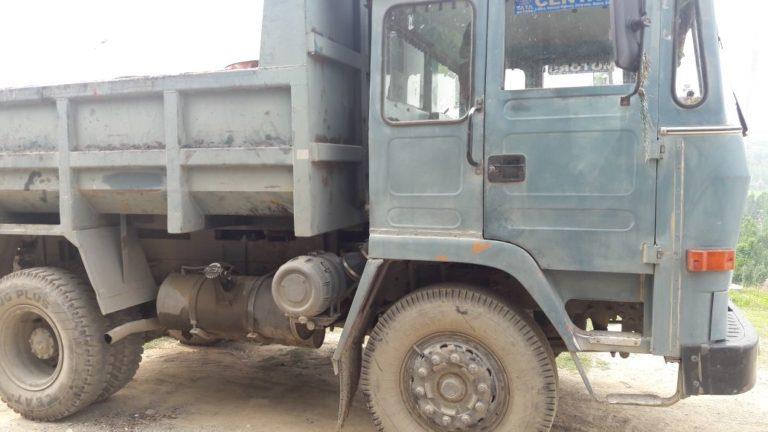 Police seizes beacon truck along with huge quantity of diesel transported to black market in Langate