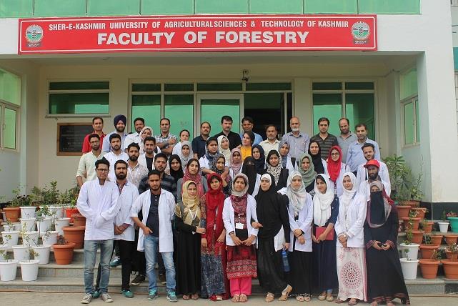 BUMS students of Kashmir Tibbia College visit Benhama herbal garden during one day tour